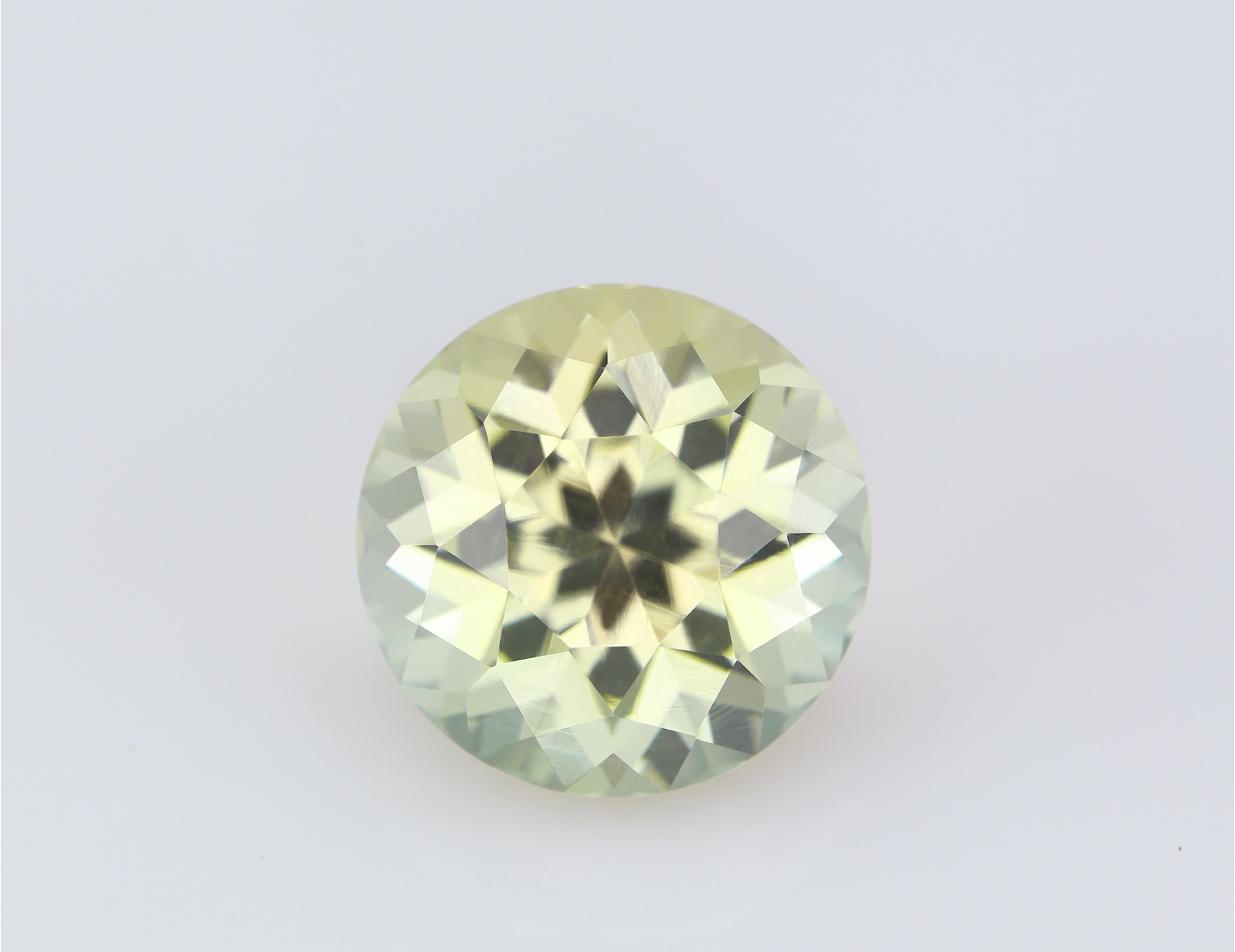 Precision cut yellow Congo Tourmaline 6,28 ct. in round shape Precision cut yellow Congo Tourmaline 6,28 ct. in round shape
